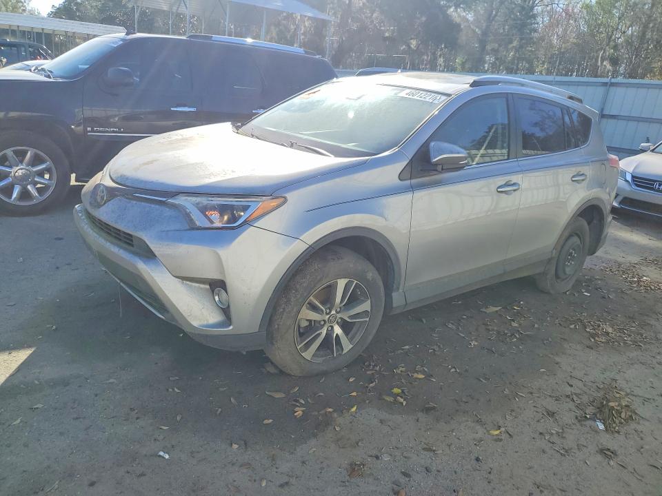 2018 TOYOTA RAV4 — VIN JTMWFREV2JD116375