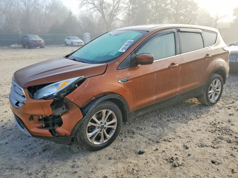 2017 FORD ESCAPE SE — VIN 1FMCU9G96HUC33018