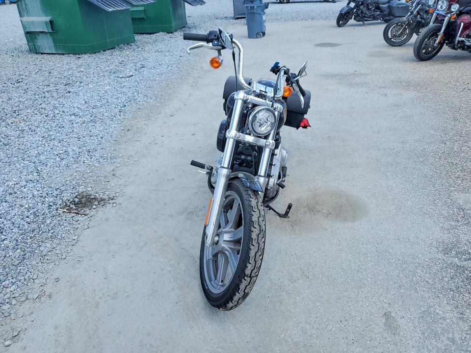 1HD1BVJ11NB059216