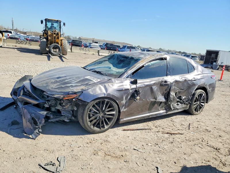 2022 TOYOTA CAMRY — VIN 4T1K61AK8NU017184