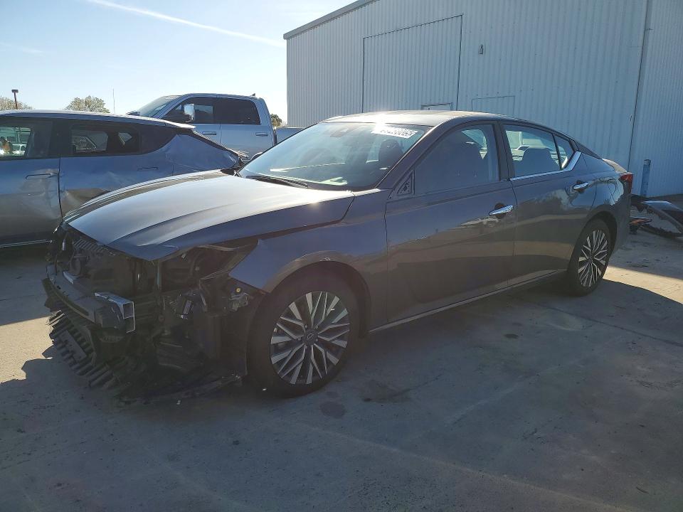 2025 NISSAN ALTIMA — VIN 1N4BL4DV8SN396154