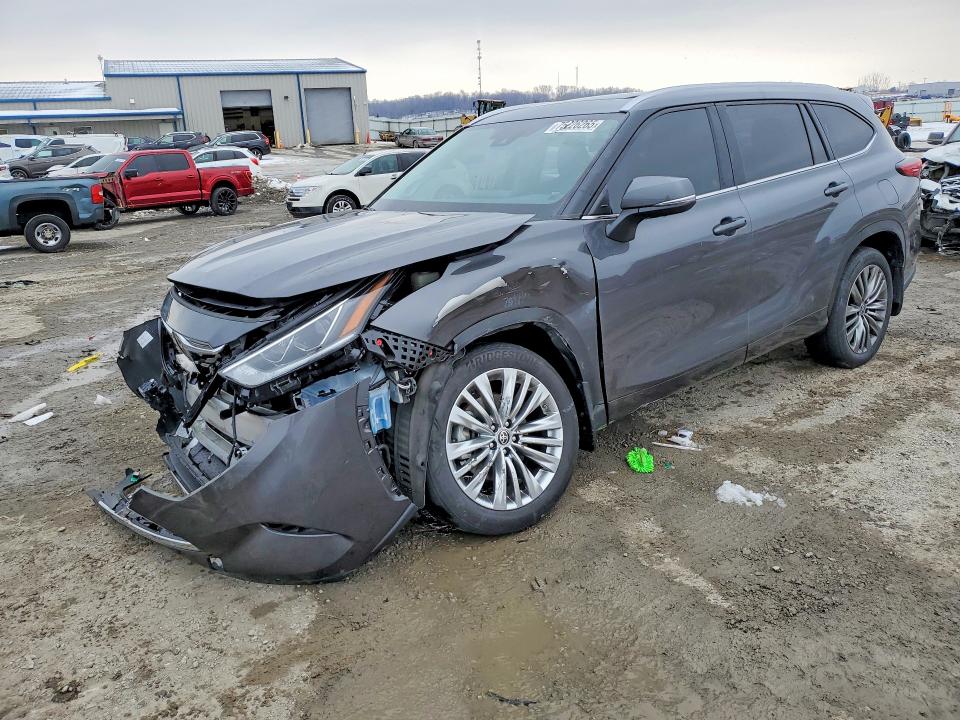 2021 TOYOTA HIGHLANDER — VIN 5TDFZRBH9MS144639