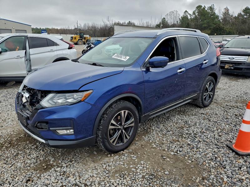 2017 NISSAN ROGUE — VIN 5N1AT2MV2HC870903