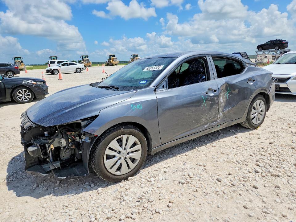 3N1AB8BV8MY314015