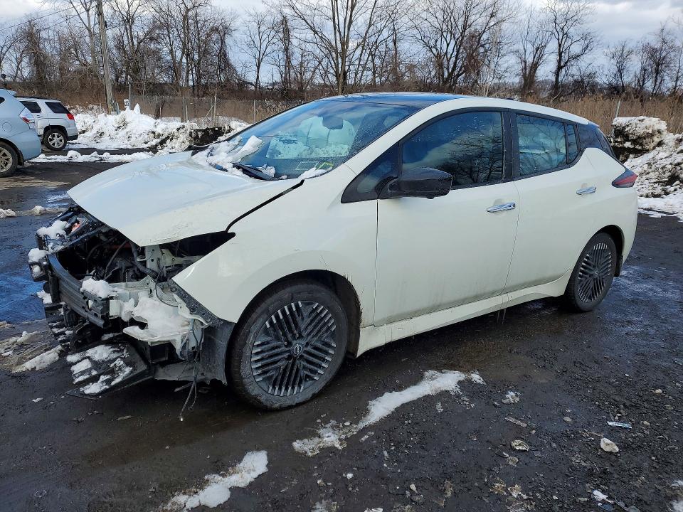 2024 NISSAN LEAF — VIN 1N4CZ1CVXRC554437