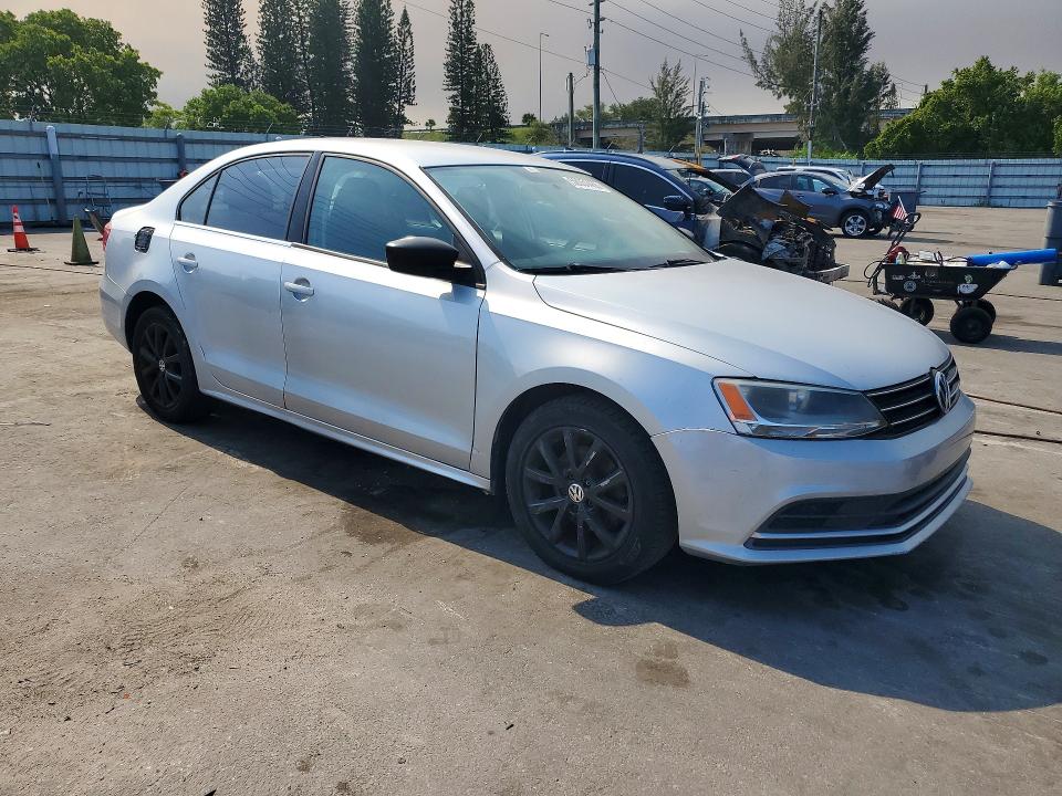 3VWD17AJ6FM225931