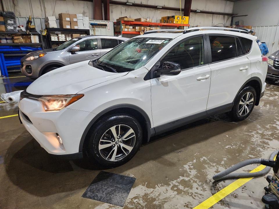 2017 TOYOTA RAV4 — VIN JTMRFREVXHD208986