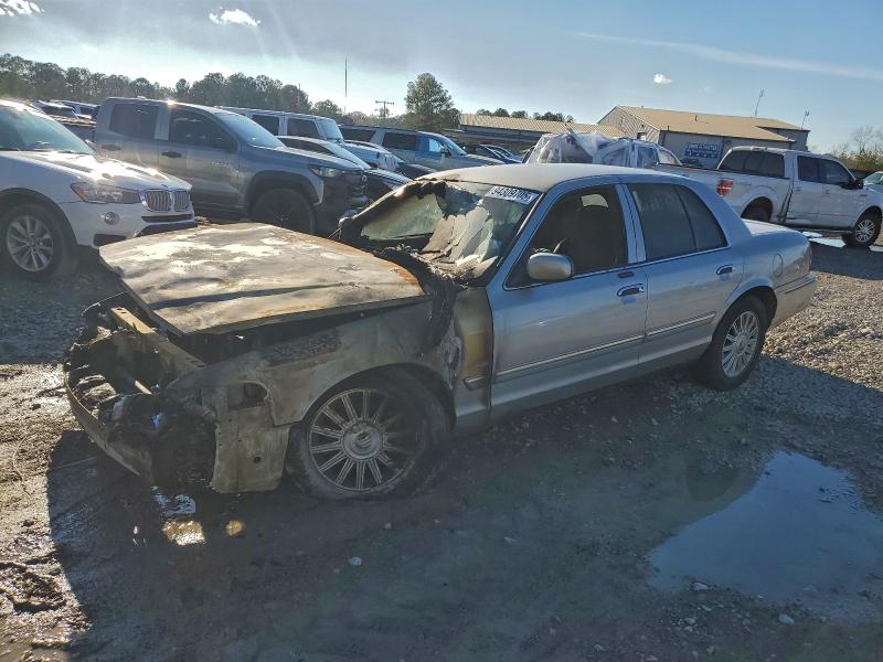 2010 MERCURY GRAND MARQ — VIN 2MEBM7FV5AX600829