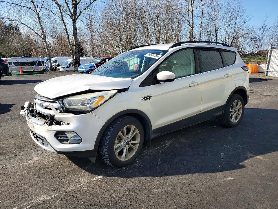 2017 FORD ESCAPE — VIN 1FMCU0G91HUD96025