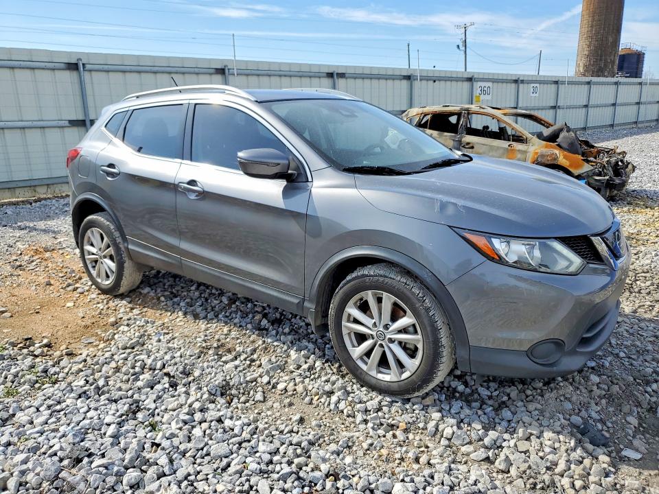 JN1BJ1CP1KW228676