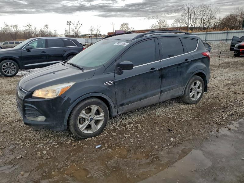 2015 FORD ESCAPE SE — VIN 1FMCU9G9XFUC15926