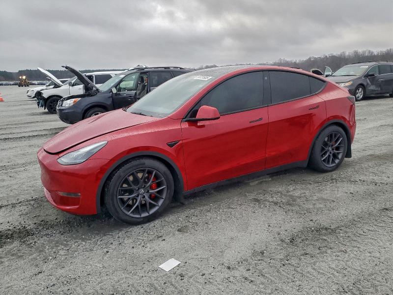 2021 TESLA MODEL Y — VIN 5YJYGDEF3MF121521