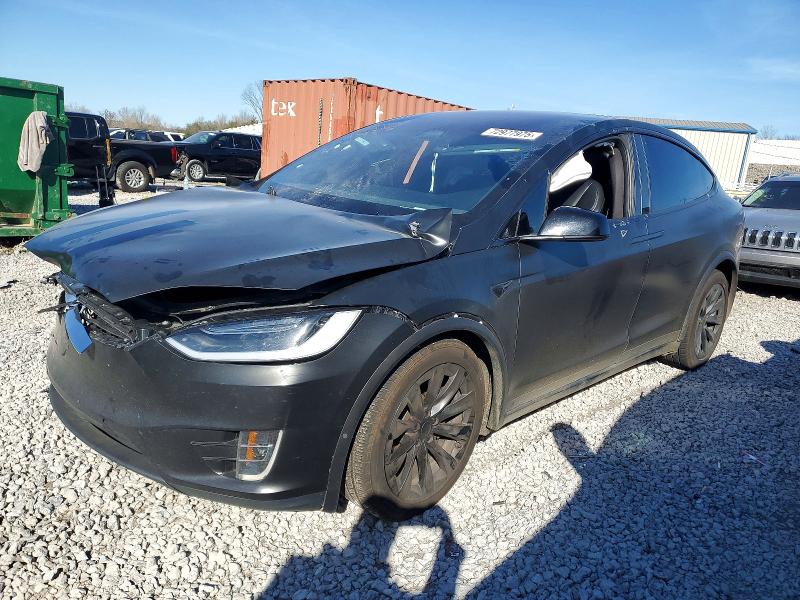 2020 TESLA MODEL X — VIN 5YJXCAE22LF263571