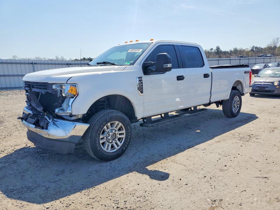 2017 FORD F250 SUPE — VIN 1FT7W2B65HEC74495