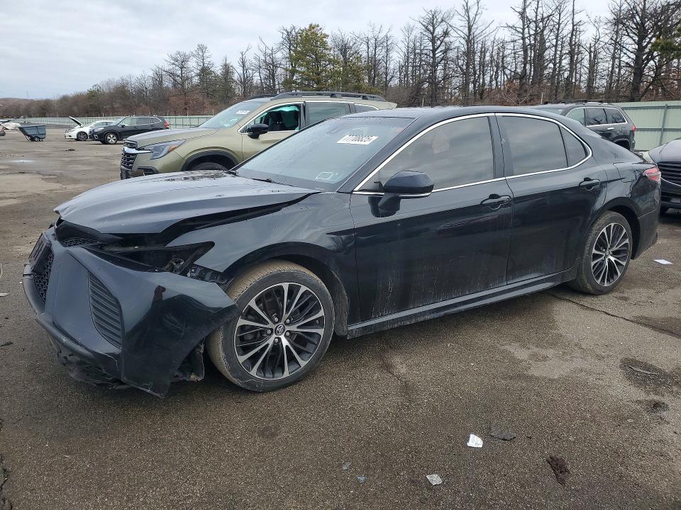 2018 TOYOTA CAMRY — VIN 4T1B11HK9JU028287