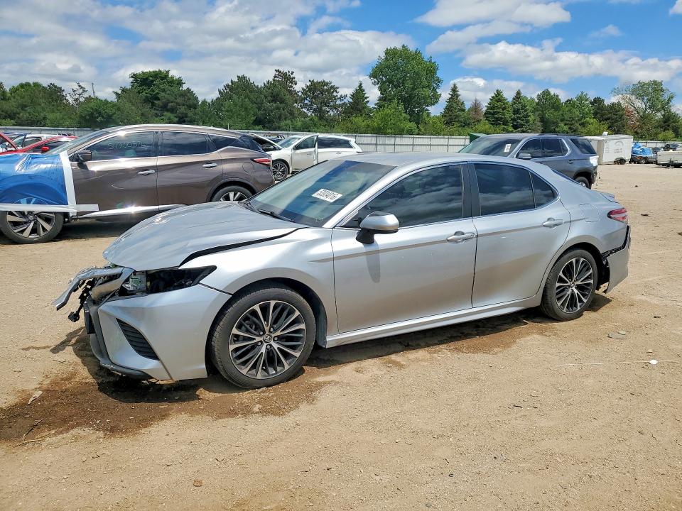 2018 TOYOTA CAMRY — VIN 4T1B11HK5JU107570