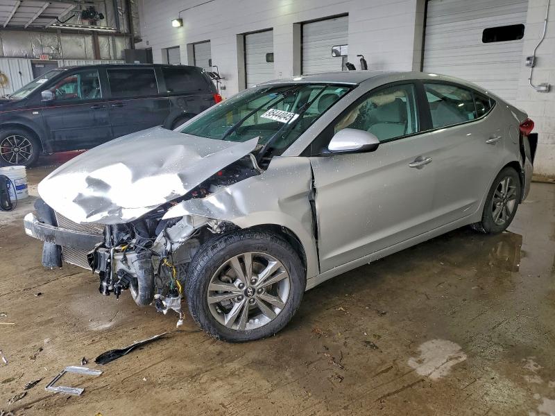2018 HYUNDAI ELANTRA SE — VIN 5NPD84LF1JH261871