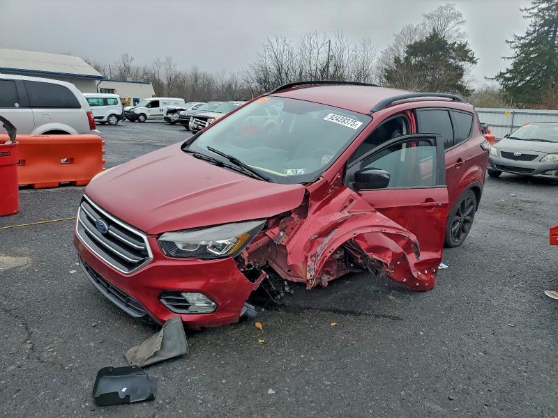 2018 FORD ESCAPE SE — VIN 1FMCU9GD8JUB34498