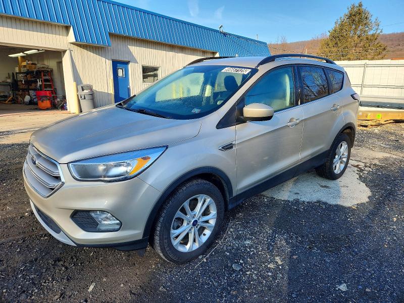 2018 FORD ESCAPE SE — VIN 1FMCU9GD5JUD13646