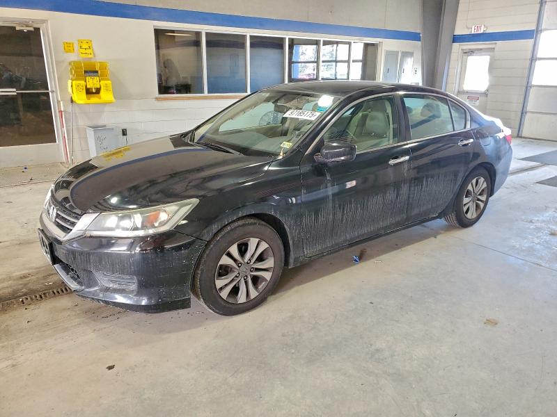 2015 HONDA ACCORD — VIN 1HGCR2F32FA243989