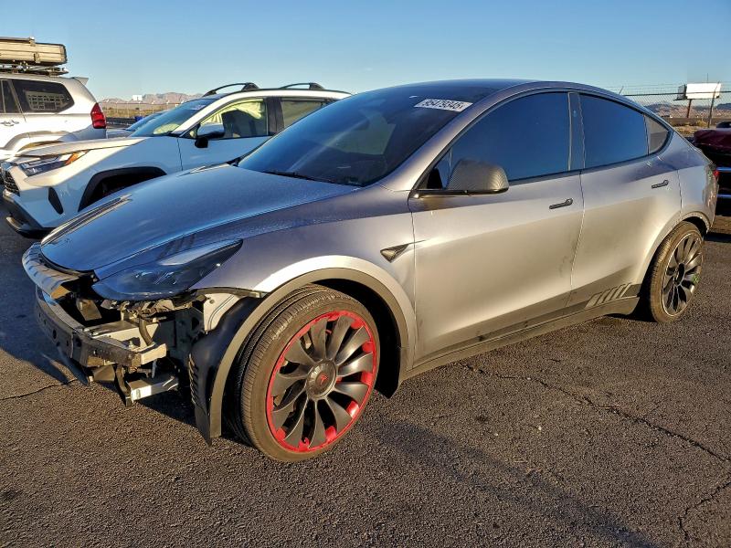 2024 TESLA MODEL Y — VIN 7SAYGDEF1RA294302