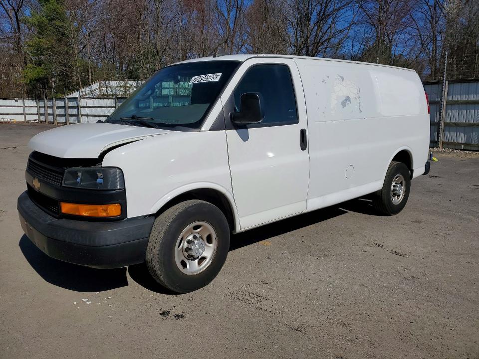 2018 CHEVROLET EXPRESS G3500 — VIN 1GCZGGFG2J1248049