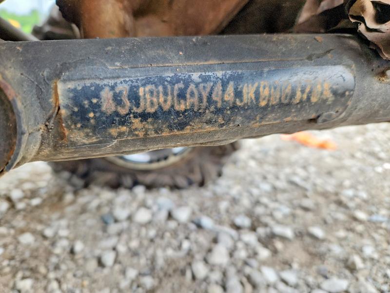 3JBVGAY44JK000370