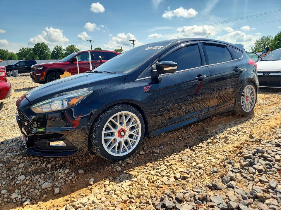 2018 FORD FOCUS — VIN 1FADP3L94JL300655