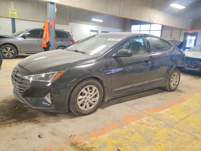 2019 HYUNDAI ELANTRA SE — VIN 5NPD74LF5KH475797