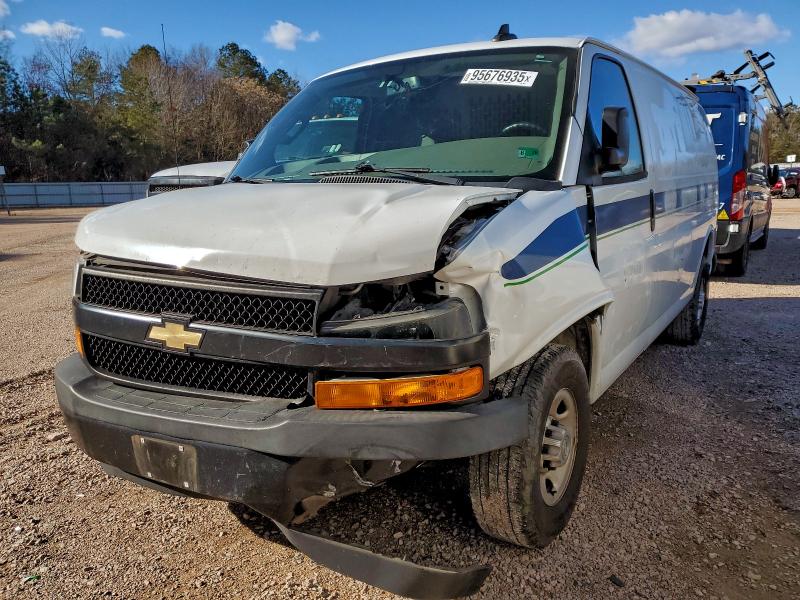 2020 CHEVROLET EXPRESS G2500 — VIN 1GCWGAFP4L1160851