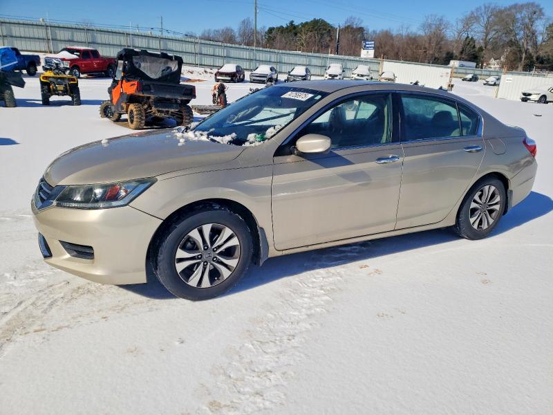 2015 HONDA ACCORD — VIN 1HGCR2F37FA066632