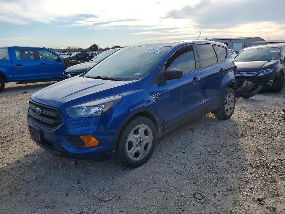 2018 FORD ESCAPE — VIN 1FMCU0F74JUB71913