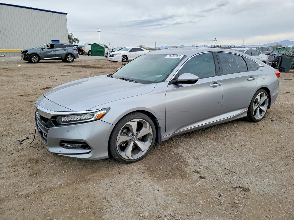 2018 HONDA ACCORD — VIN 1HGCV2F90JA043623