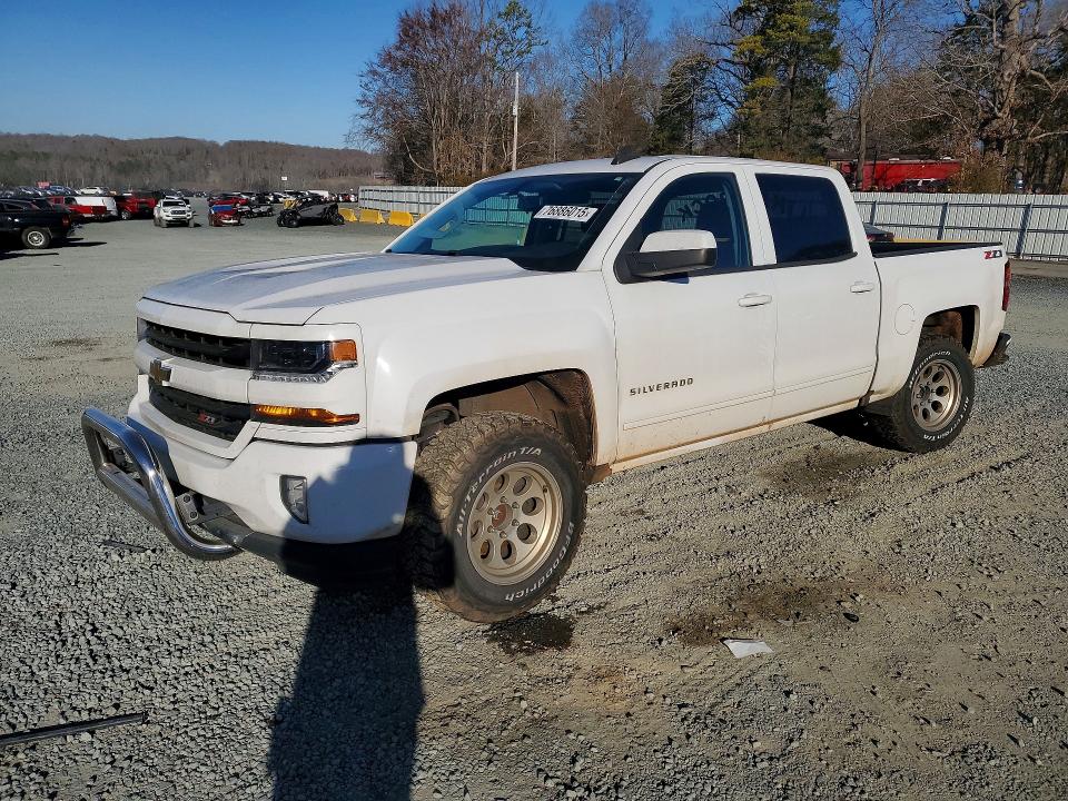 2018 CHEVROLET SILVERADO — VIN 3GCUKREC9JG581854