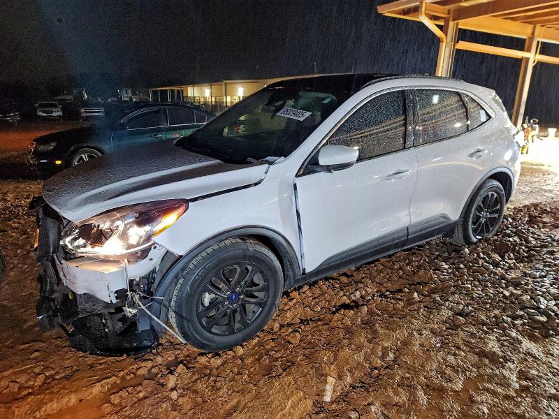 2020 FORD ESCAPE SE — VIN 1FMCU0G6XLUB28587