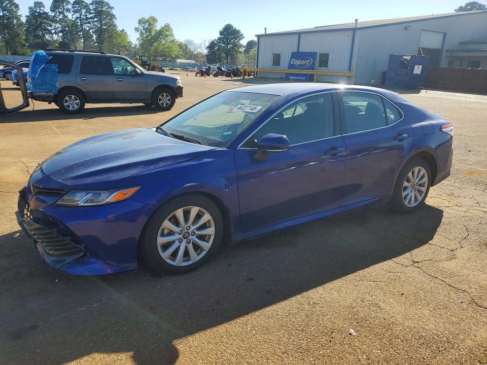 2018 TOYOTA CAMRY — VIN 4T1B11HK4JU568145