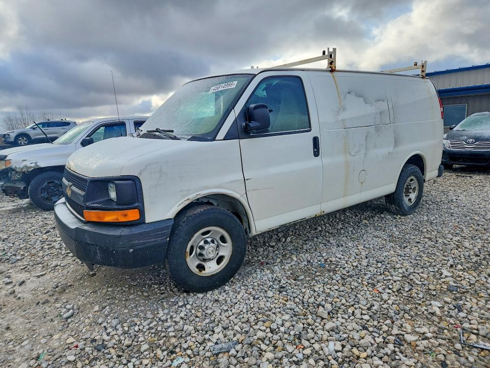 2016 CHEVROLET EXPRESS G2500 — VIN 1GCWGAFF1G1117713