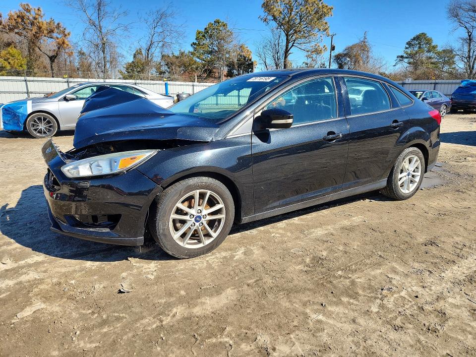 2015 FORD FOCUS — VIN 1FADP3F27FL253255