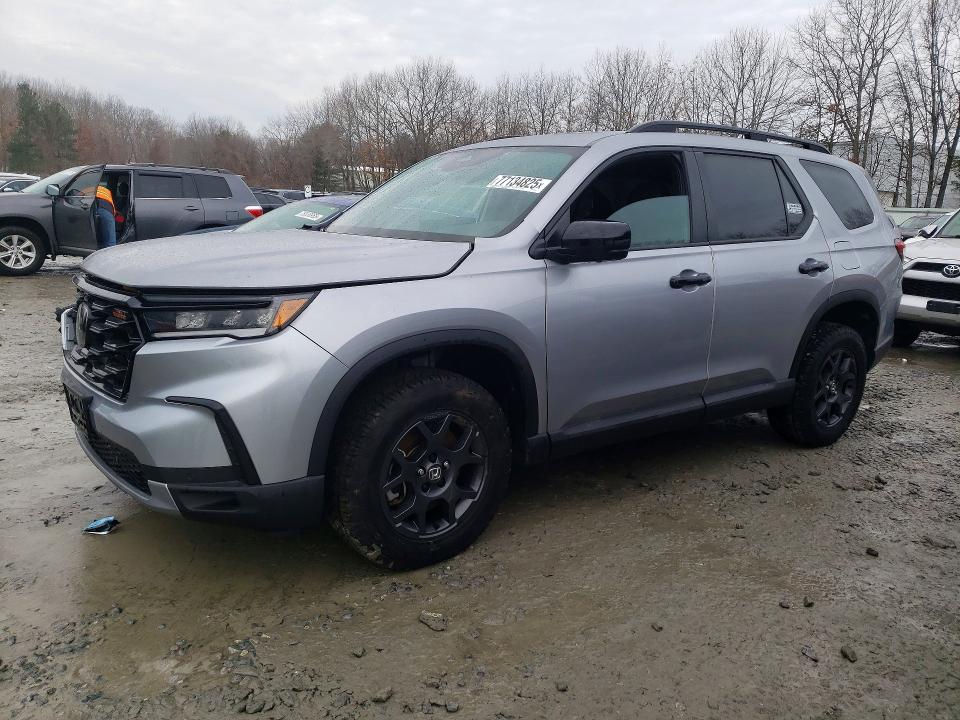 2025 HONDA PILOT — VIN 5FNYG1H60SB045599