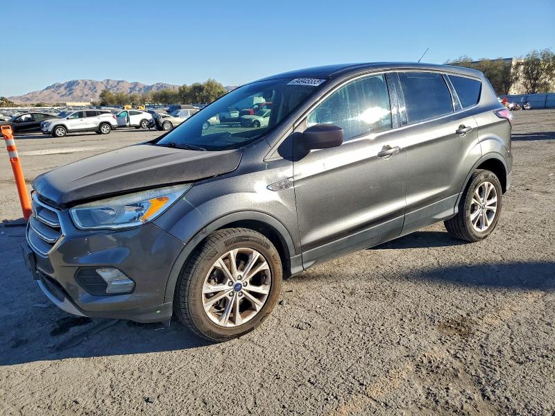 2017 FORD ESCAPE SE — VIN 1FMCU0GD5HUD45180