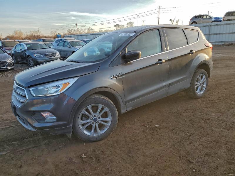 2019 FORD ESCAPE SE — VIN 1FMCU9GDXKUB01813