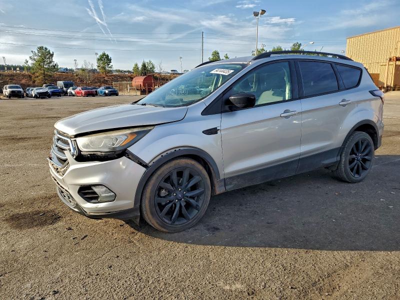 2017 FORD ESCAPE SE — VIN 1FMCU0GDXHUD34191