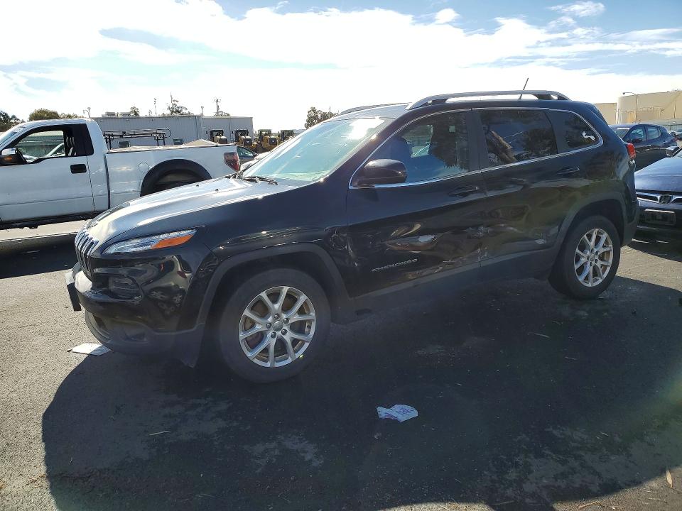 2018 JEEP CHEROKEE — VIN 1C4PJLCB4JD538768