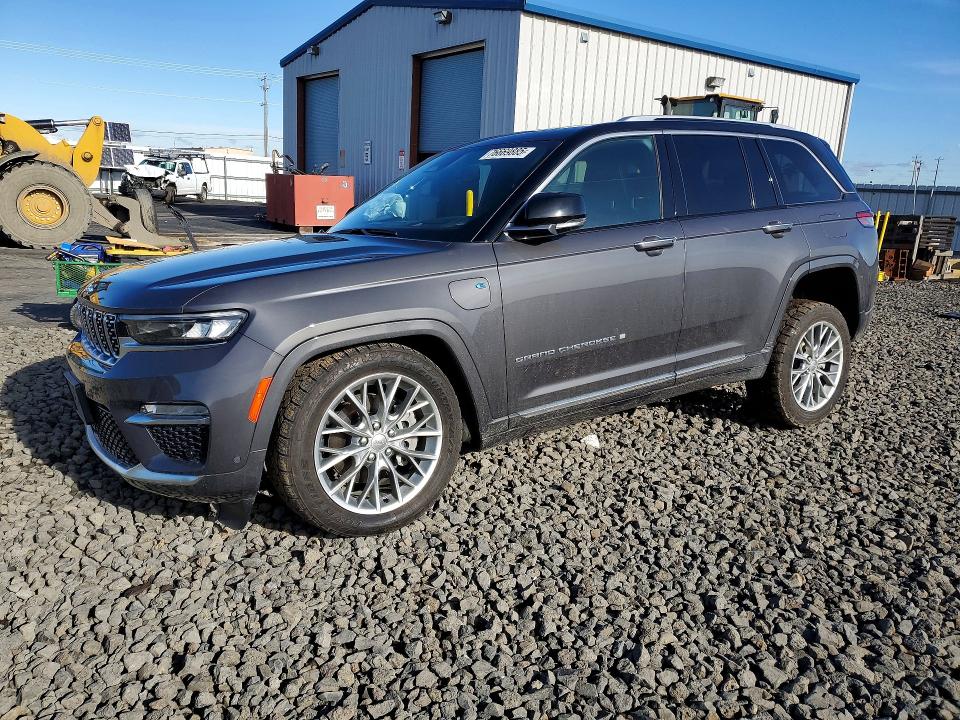 2023 JEEP GRAND CHEROKEE — VIN 1C4RJYE65P8773851