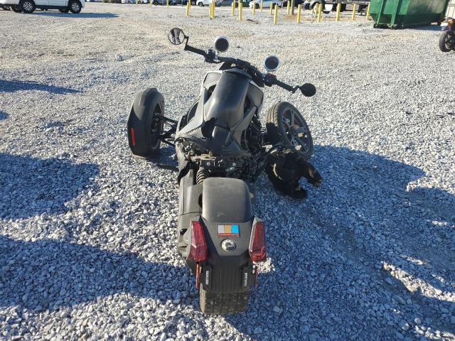 3JB2FEG28NJ001045