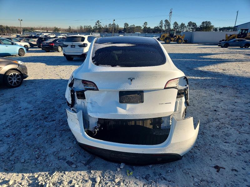 5YJYGDEE8MF100509