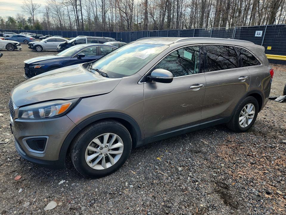 2018 KIA SORENTO — VIN 5XYPG4A37JG397602