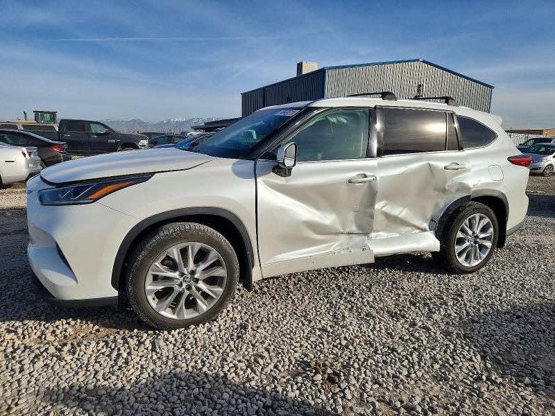 2021 TOYOTA HIGHLANDER — VIN 5TDDZRBH1MS076344