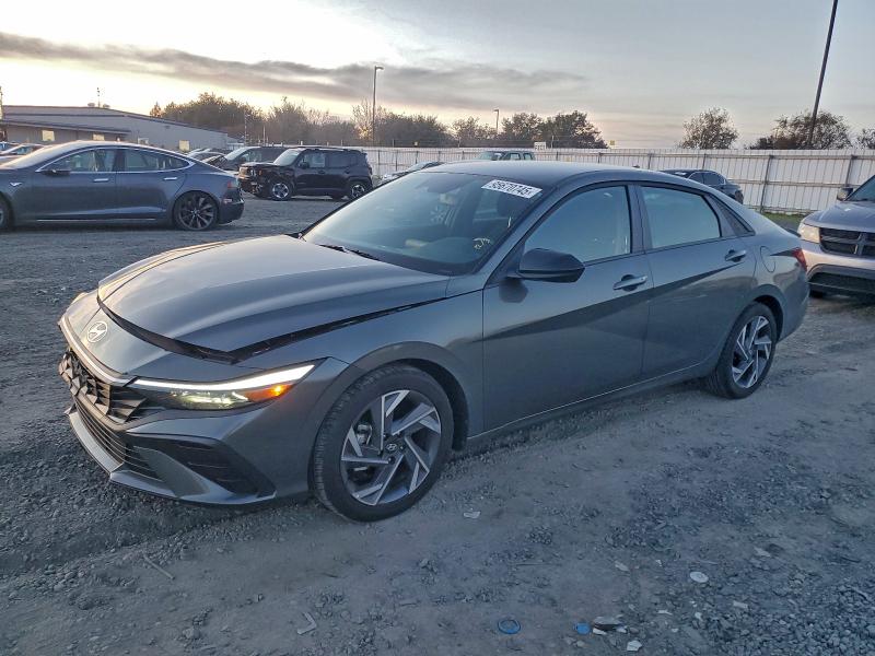 2025 HYUNDAI ELANTRA SE — VIN KMHLM4DG4SU984745