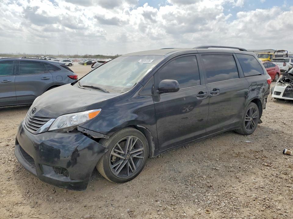 2015 TOYOTA SIENNA — VIN 5TDKK3DC3FS584361